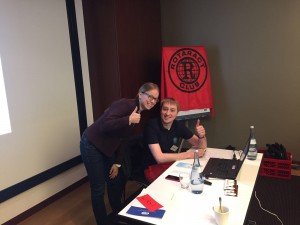 Begrüßung durch die anwesenden Team-Mitglieder!